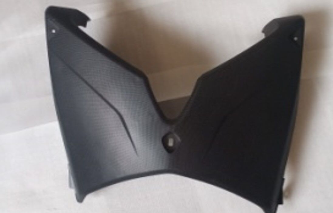 VOLTA RSX4 ÖN GÖĞÜS RÜZGARLIĞI PLASTİK PARÇA